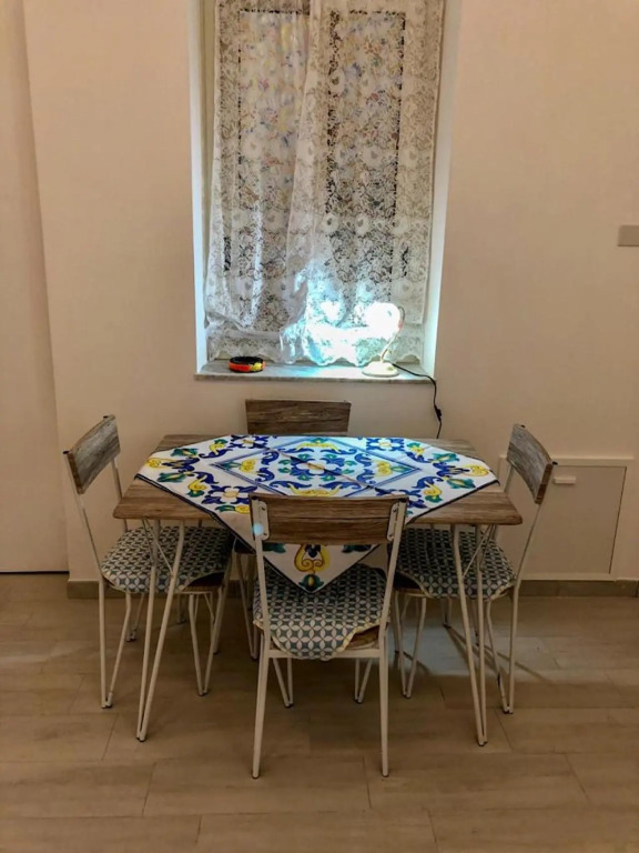 Via Aurispa 60