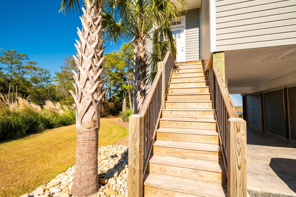 Intracoastal Views by Oak Island Accommodations