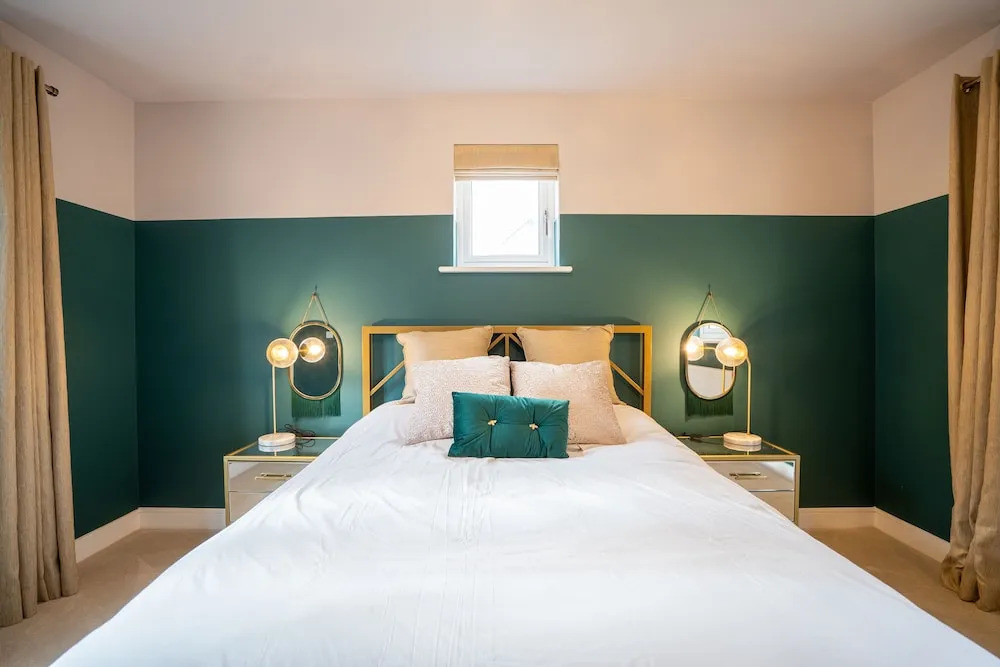 Six Bedroom New-build Detached House In Bicester