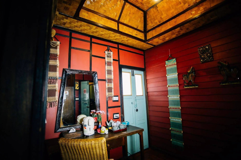 Buri Gallery House
