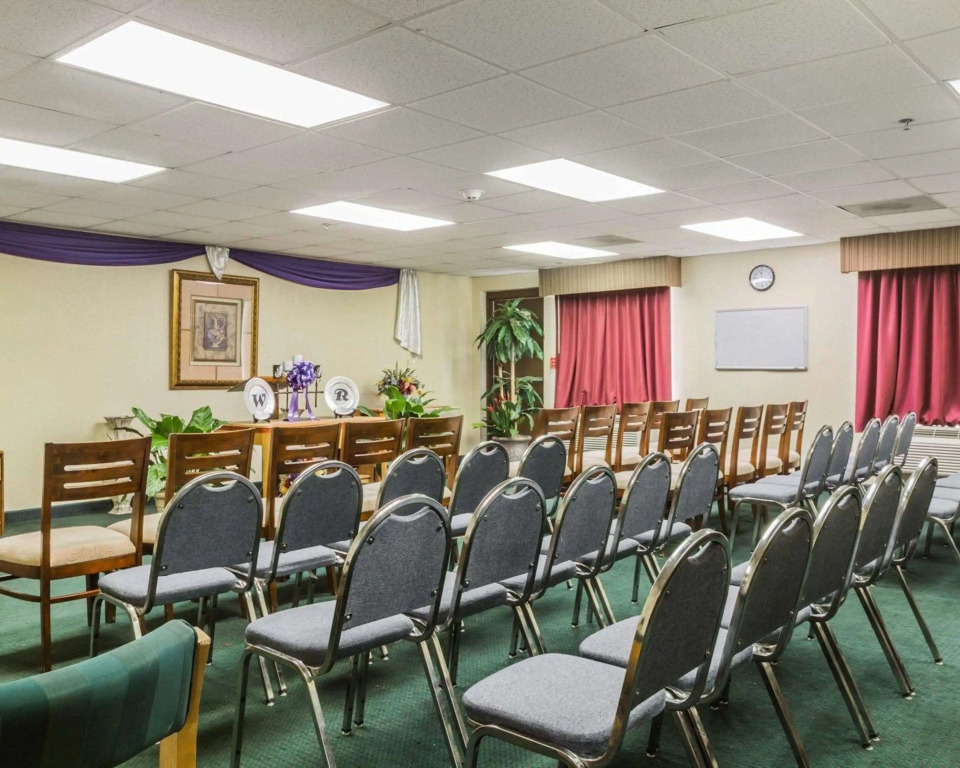 Quality Inn & Suites North Montgomery