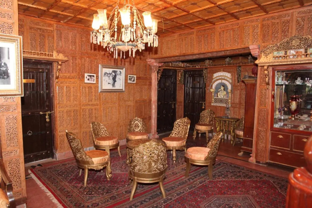 WelcomHeritage Grace Hotel