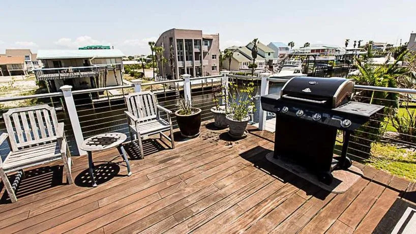 Destin Vacation Homes by Holiday Isle