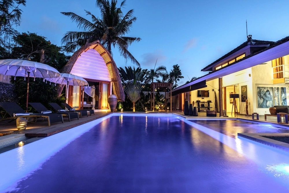 Villa Kubu Seminyak