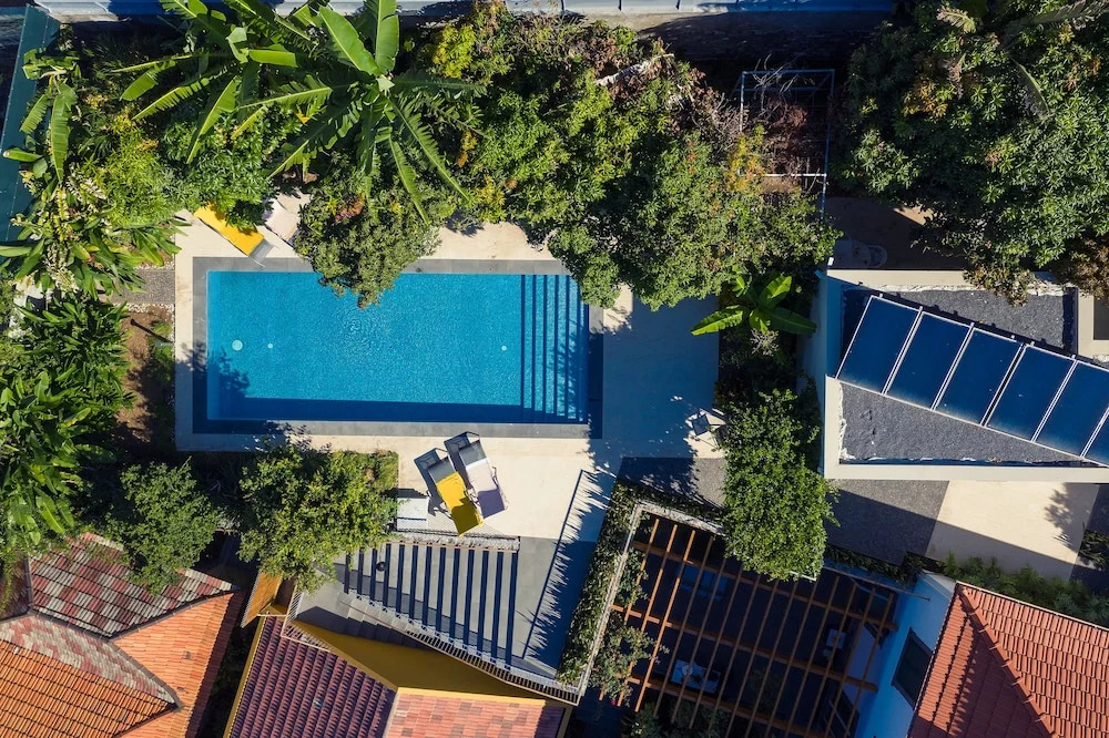 Casa da Cal - by Casas na Ilha