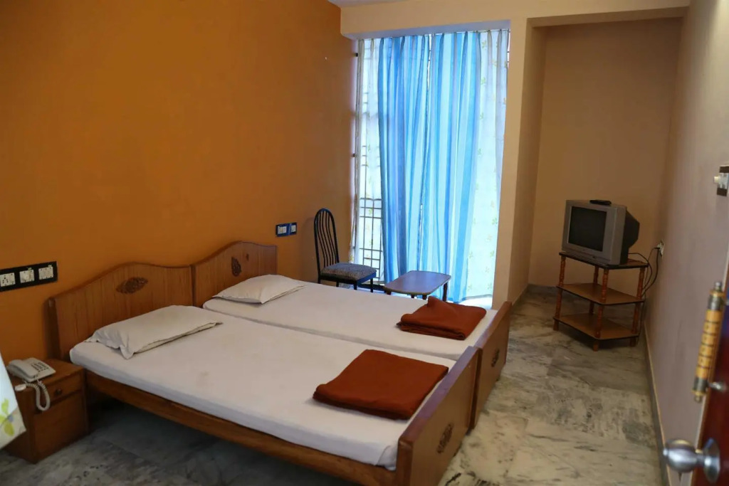 Le Garden Inn