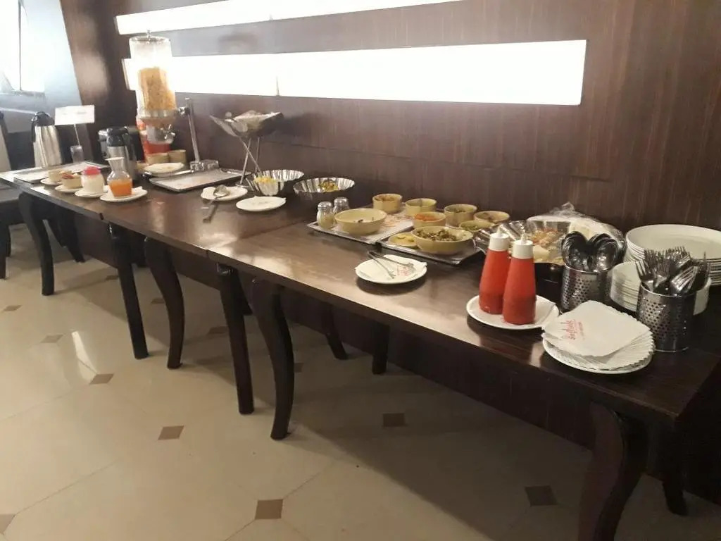 Hotel Sarthak
