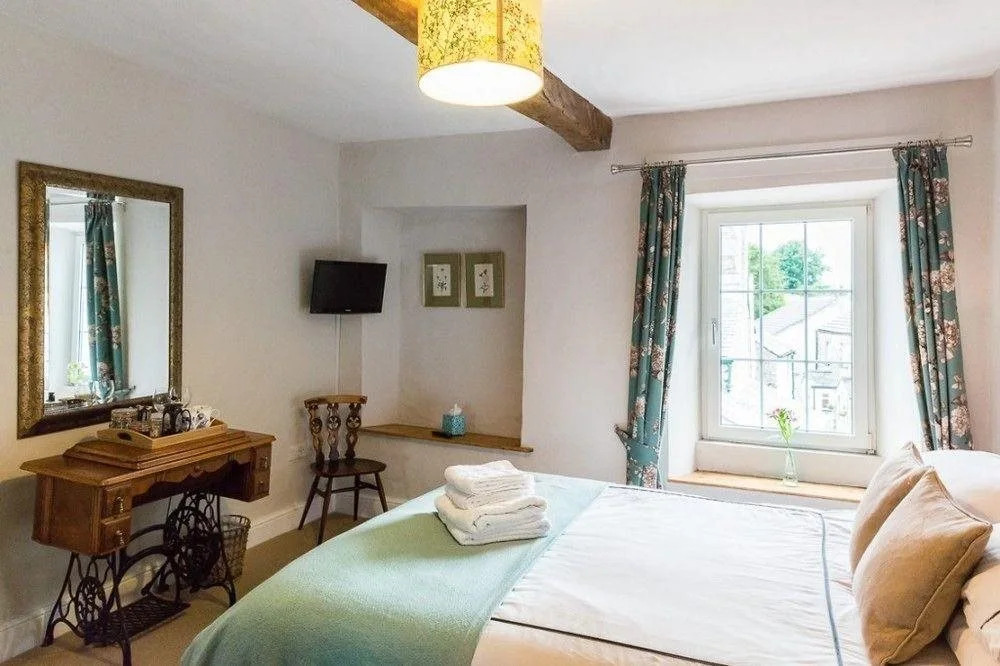 Hutton House Bed and Breakfast