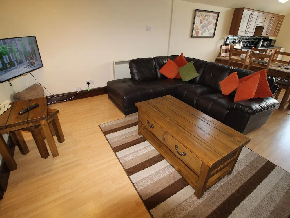 Hideaway 2 Bedroom Apartment by Cardiff Holiday Homes