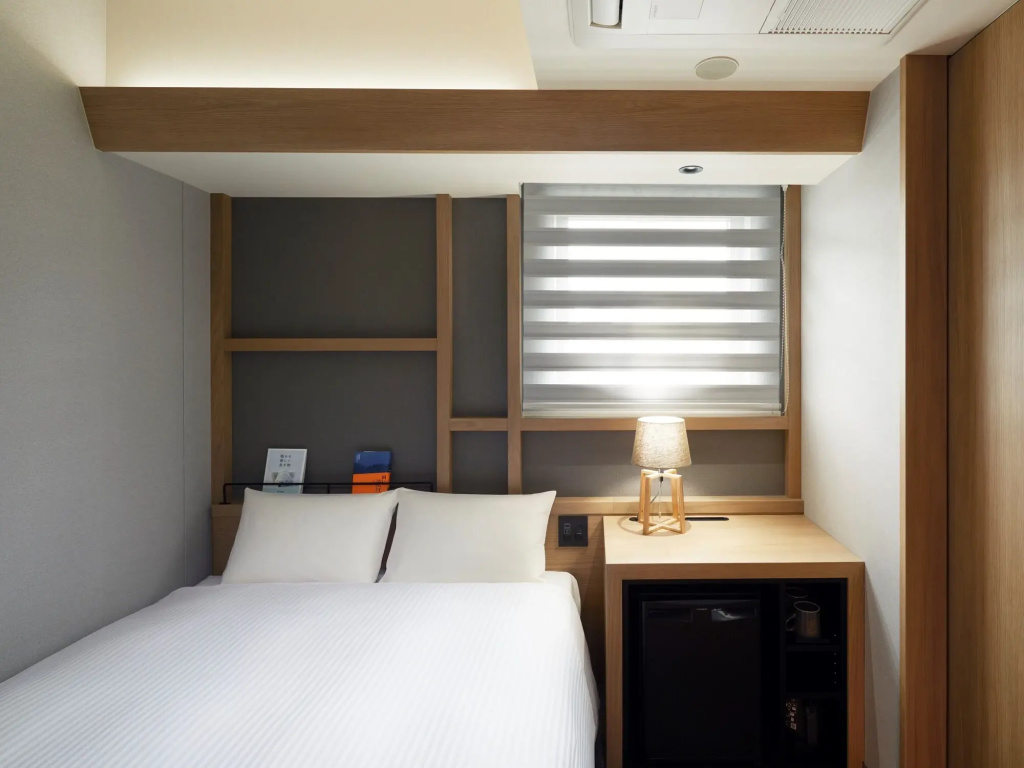LAMP LIGHT BOOKS HOTEL sapporo
