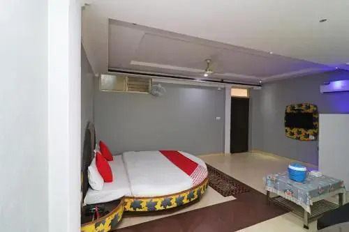 Hotel Rock View by OYO Rooms