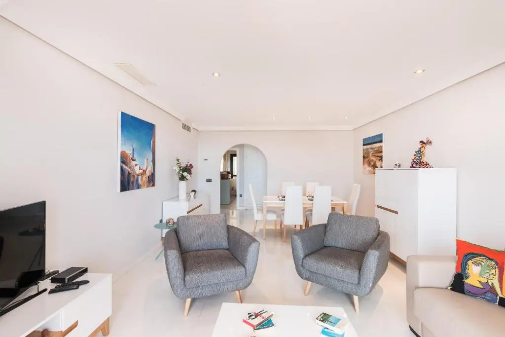 2207-Modern apt with terrace and amazing seaview