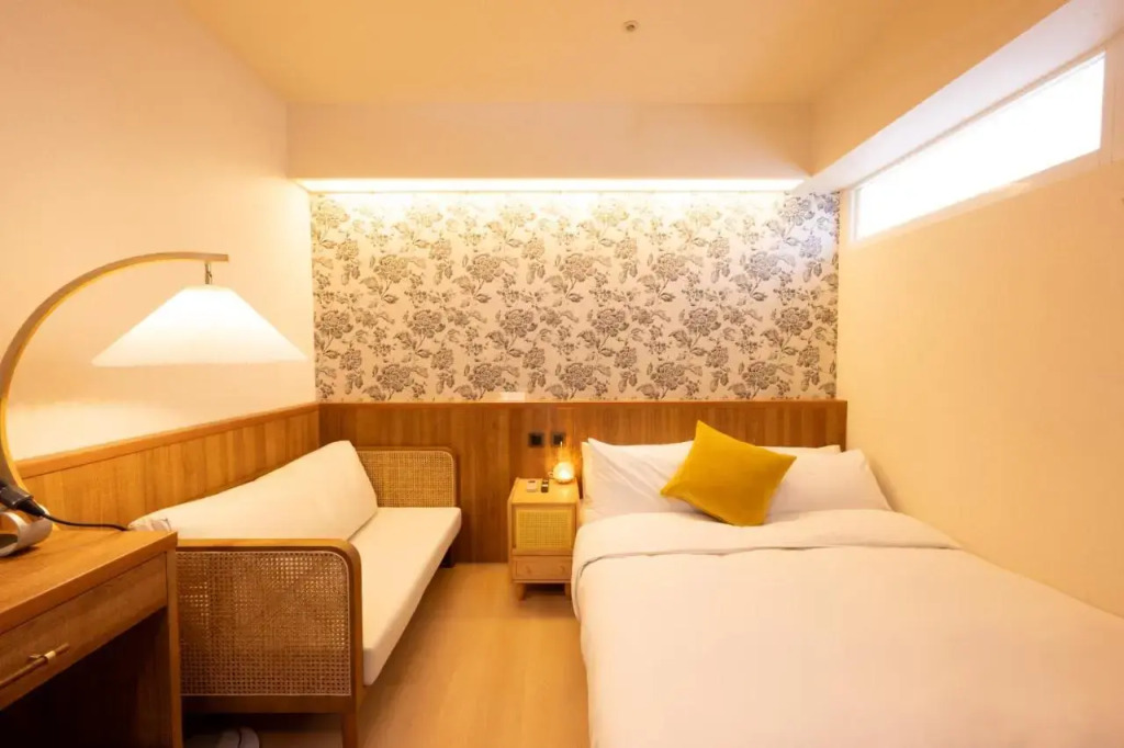 Apartment 10F