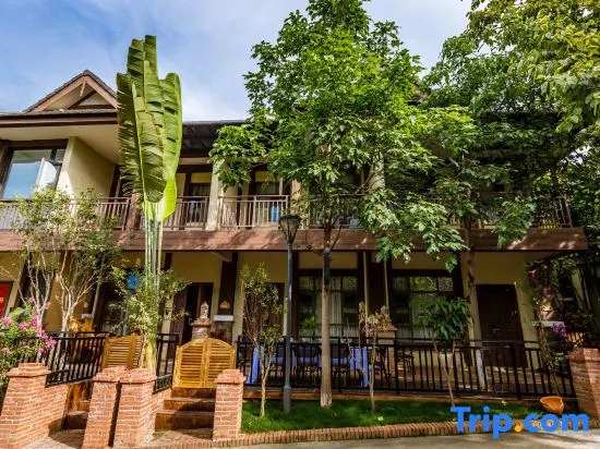 Jinghong Zhiyu Banshan Holiday Villa
