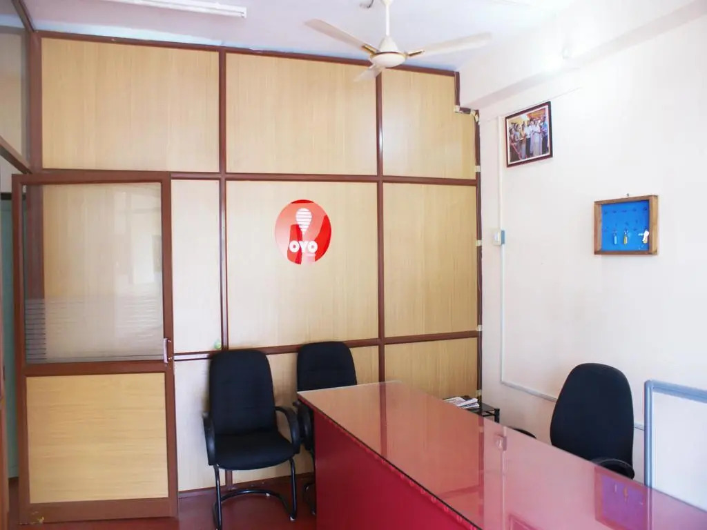 OYO 6665 Thomson Regency