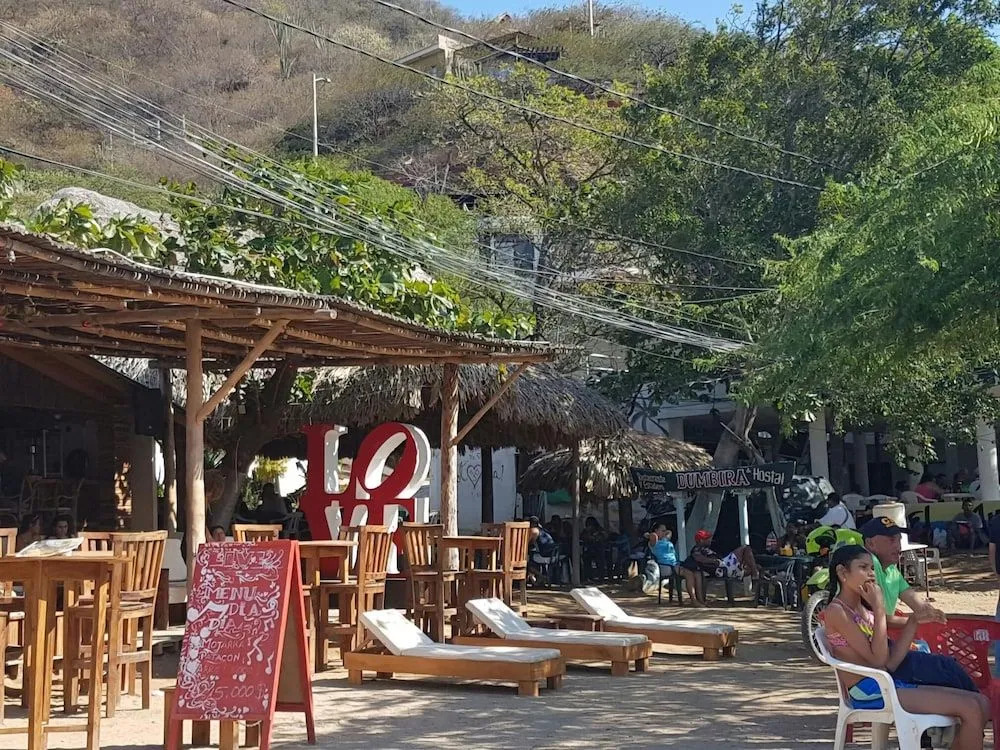 Hostal Dumbira