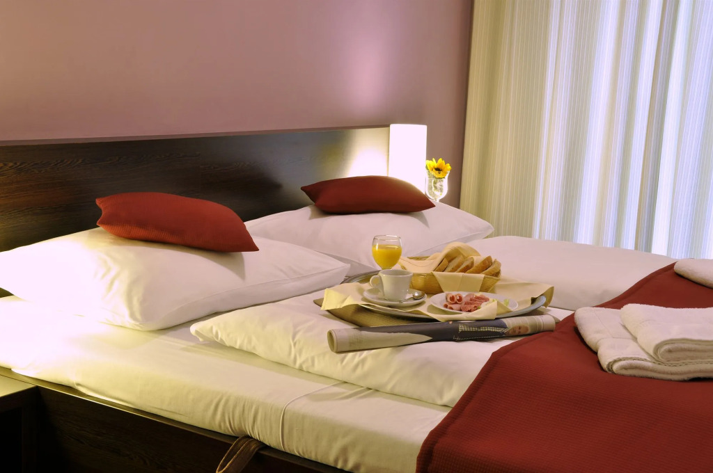 Hotel CROCUS