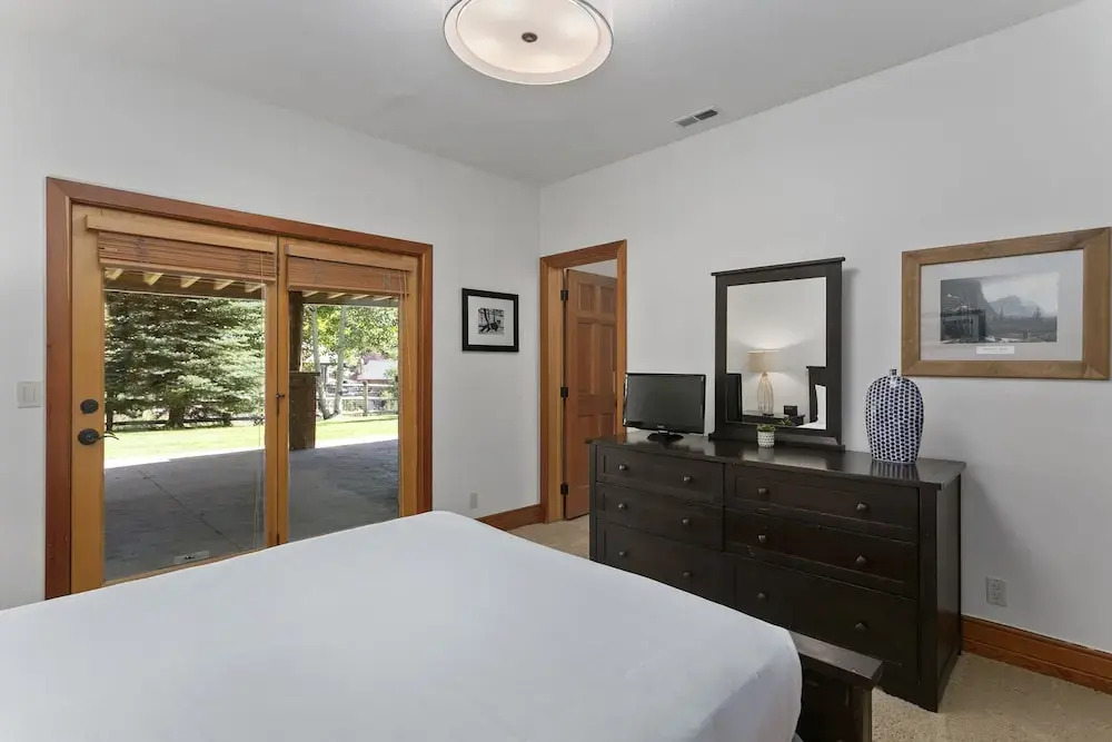 Solamere Drive Home at Deer Valley Resort - 6 Bedroom Home with Hot Tub #3220 6 Home