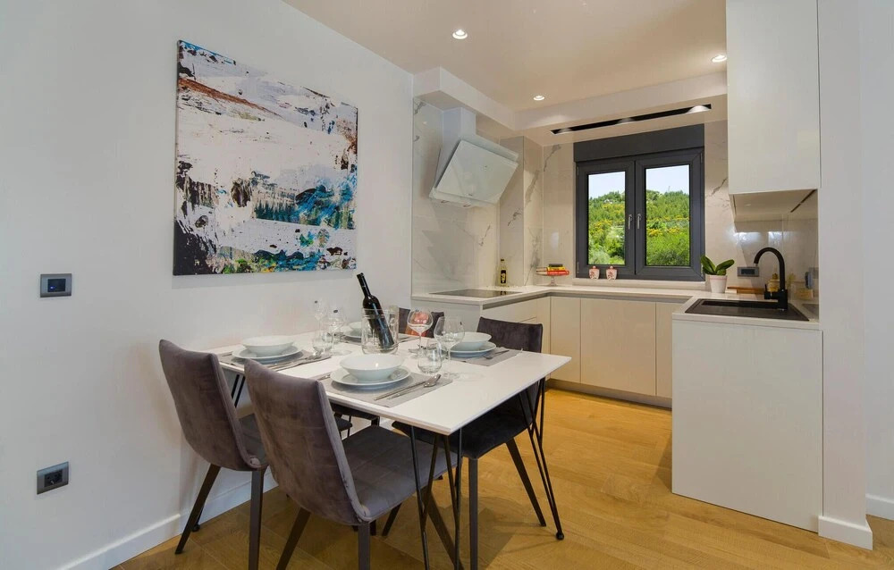 Beautiful Apartment in Promajna With Wifi and 1 Bedrooms