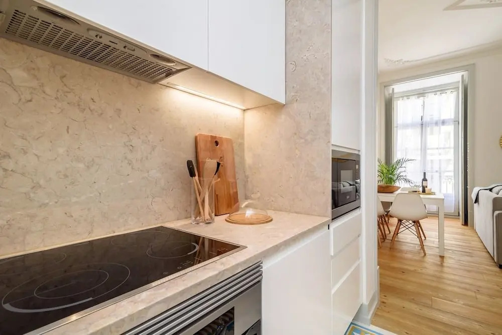 Bacalhoeiros 99 - Beautiful and bright Apartment @ Baixa, Chiado