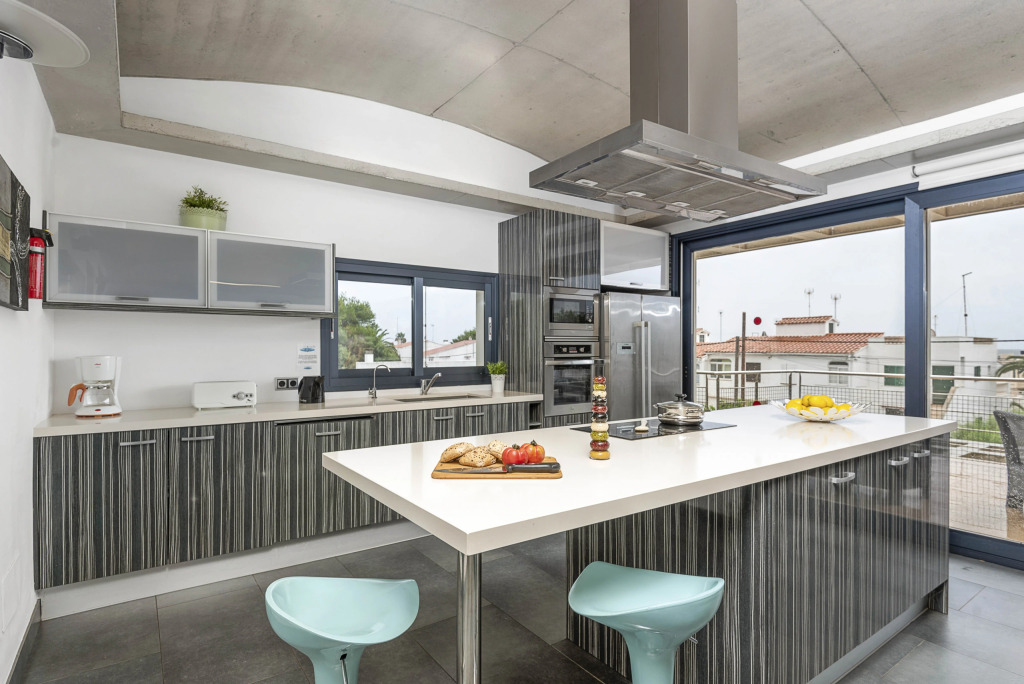 Villa Primasol by Villa Plus