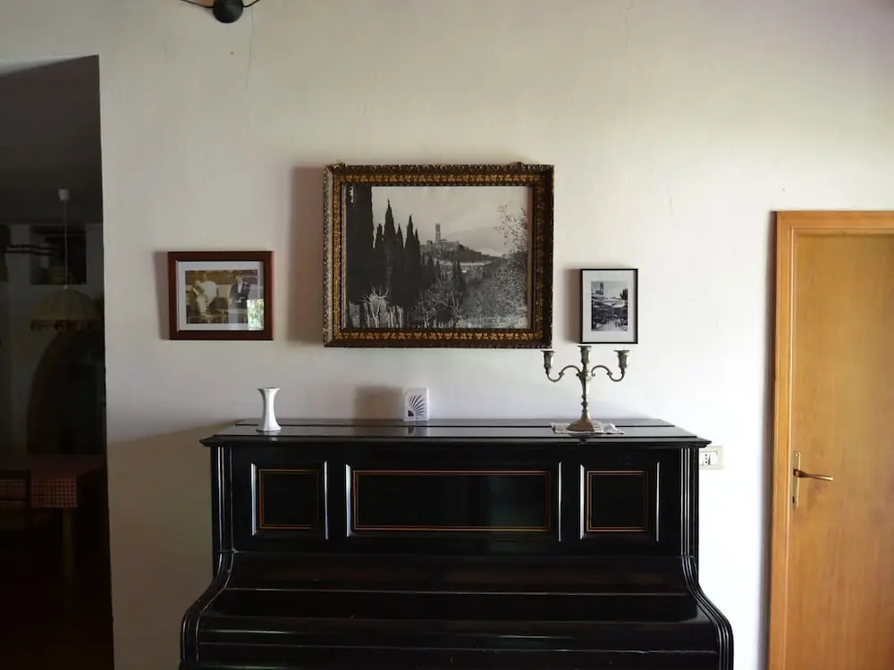 Visit Arezzo, Cortona and Siena and Then Jump in the Private Pool at Home