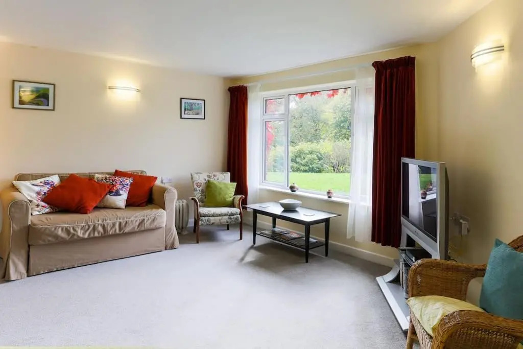 Truro apartment in a stunning quiet location