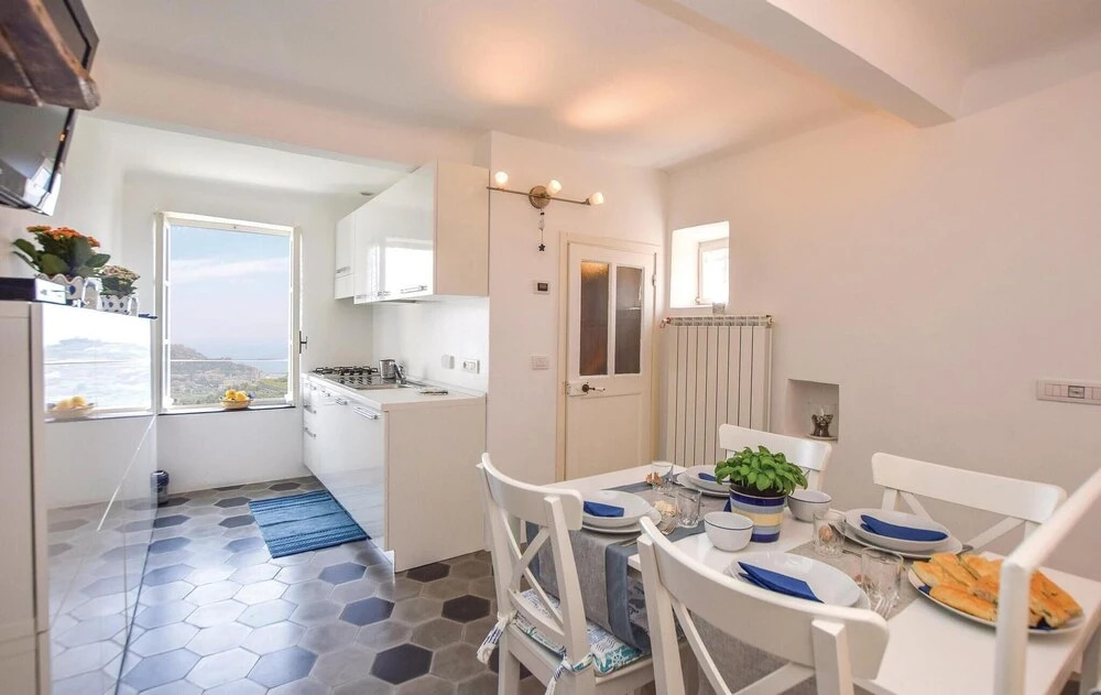 Gorgeous Home In Imperia, Loc Poggi
