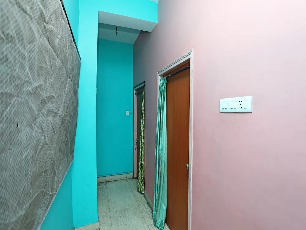 OYO 16600 Ken Guest House 2