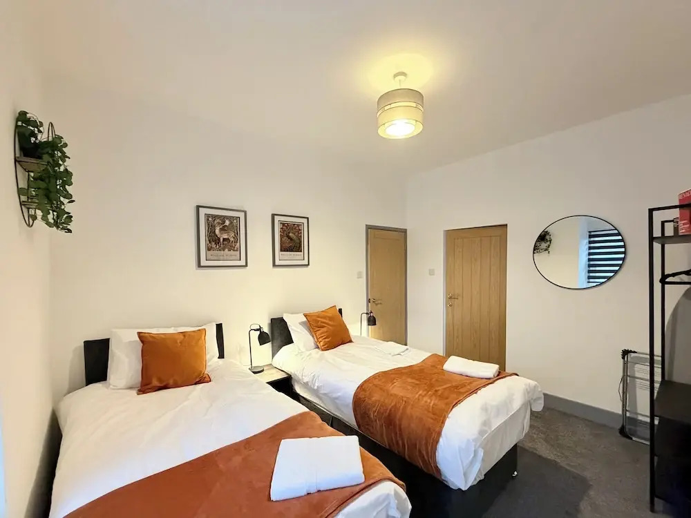 Humberside Apartments Spacious Cleethorpes Stay with Parking