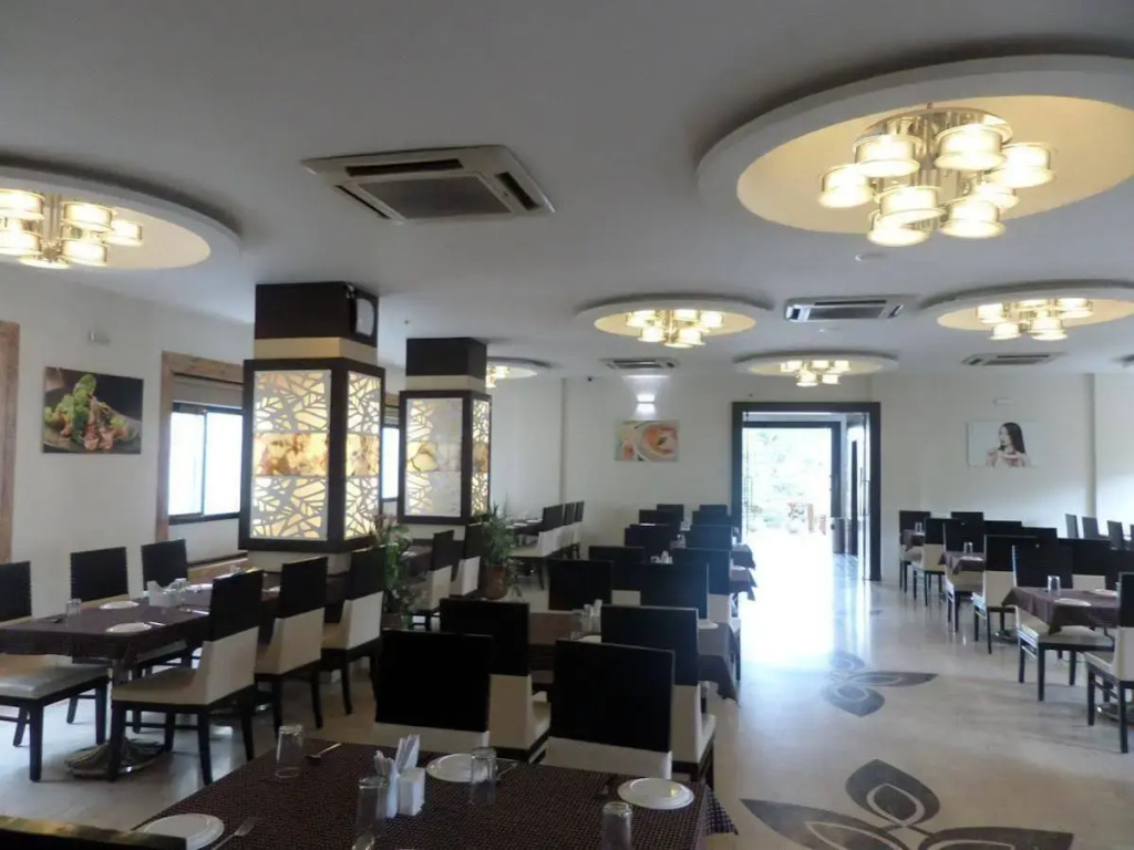 Hotel Raj Palace