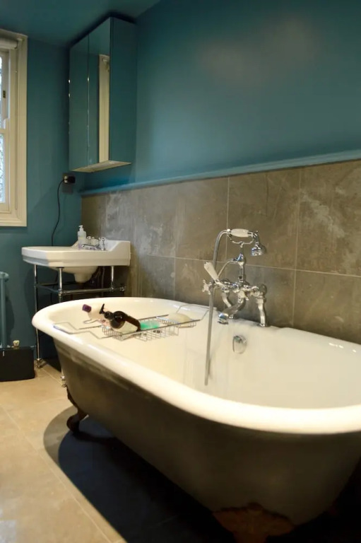 4 Bedroom Family Home in Islington
