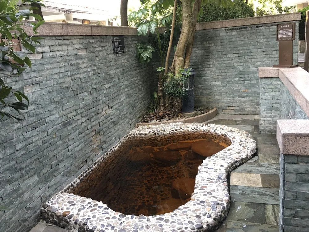Foshan Green Lake Hot Spring Hotel