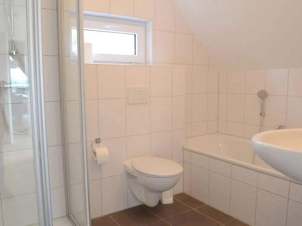 Spacious, Modern Apartment Near the Centre