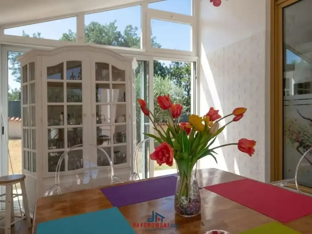 Sunshine Comfortable Holiday Residence