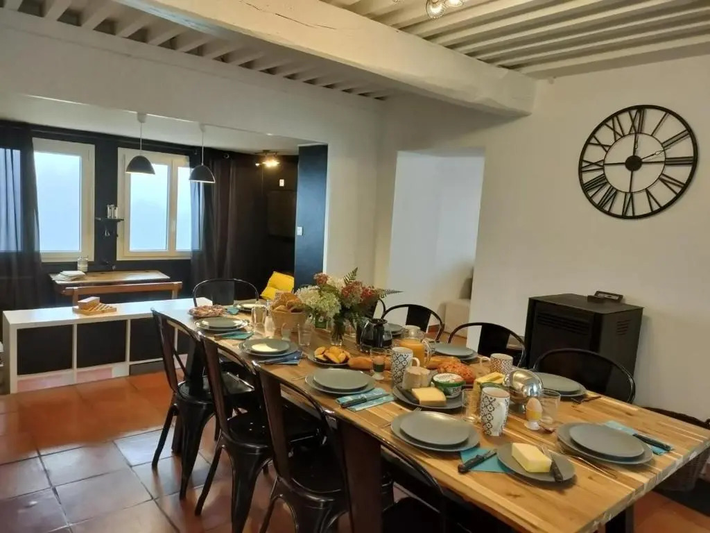 Maison de vacances spacieuse avec jardin et animaux admis - FR-1-496-247