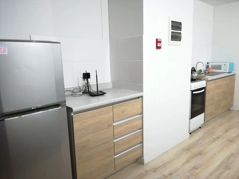 Acércate Aparts & Parking Breña