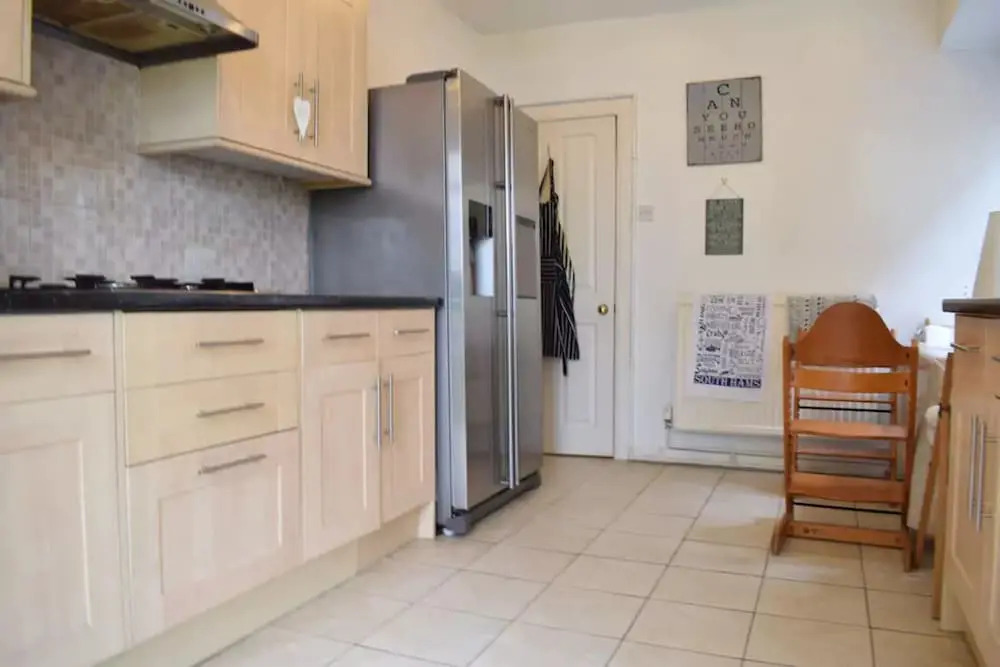 5 Bedroom Family Home Near Wimbledon