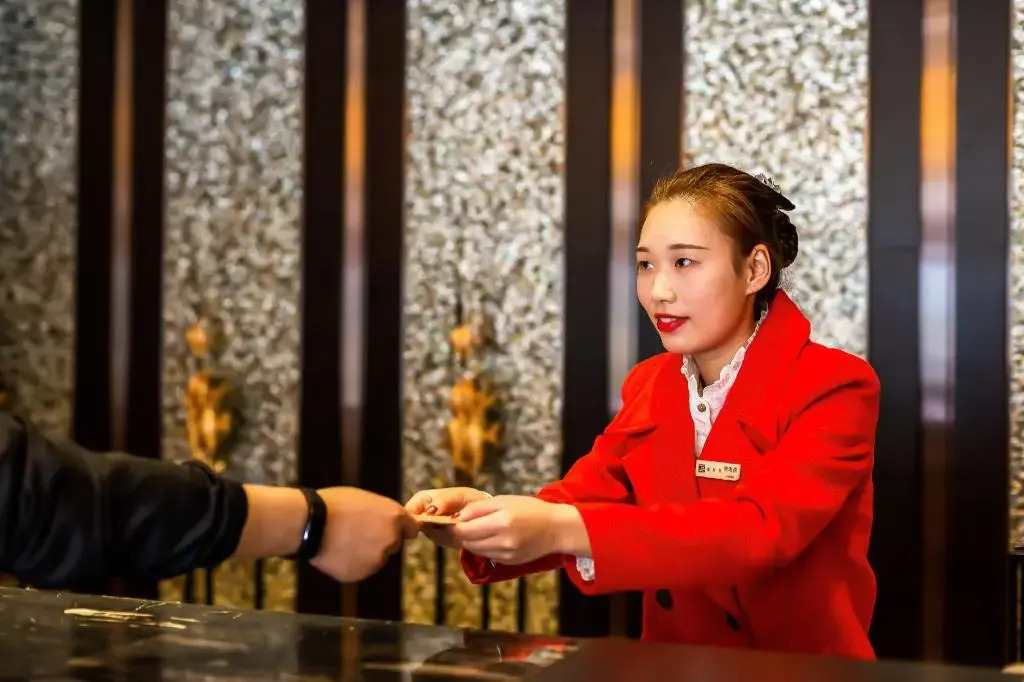 Rezen Kingtown Hotel (Chongqing Ranjiaba)