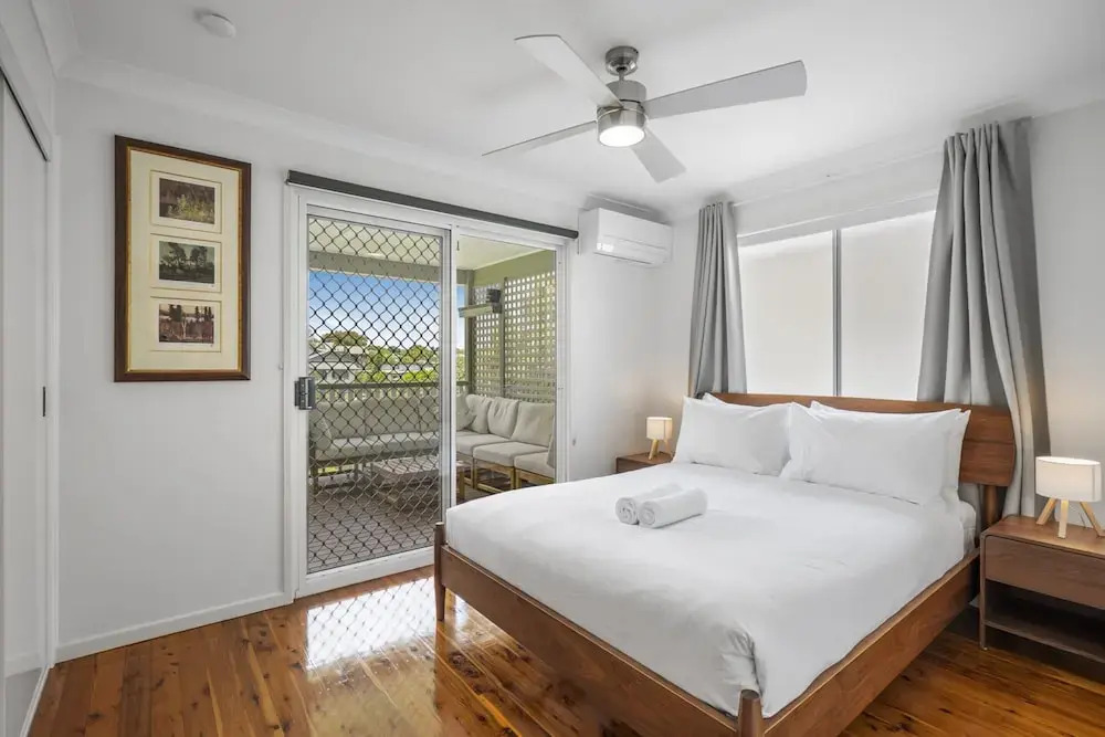 Bright 3-bed Home in Leafy Annerley