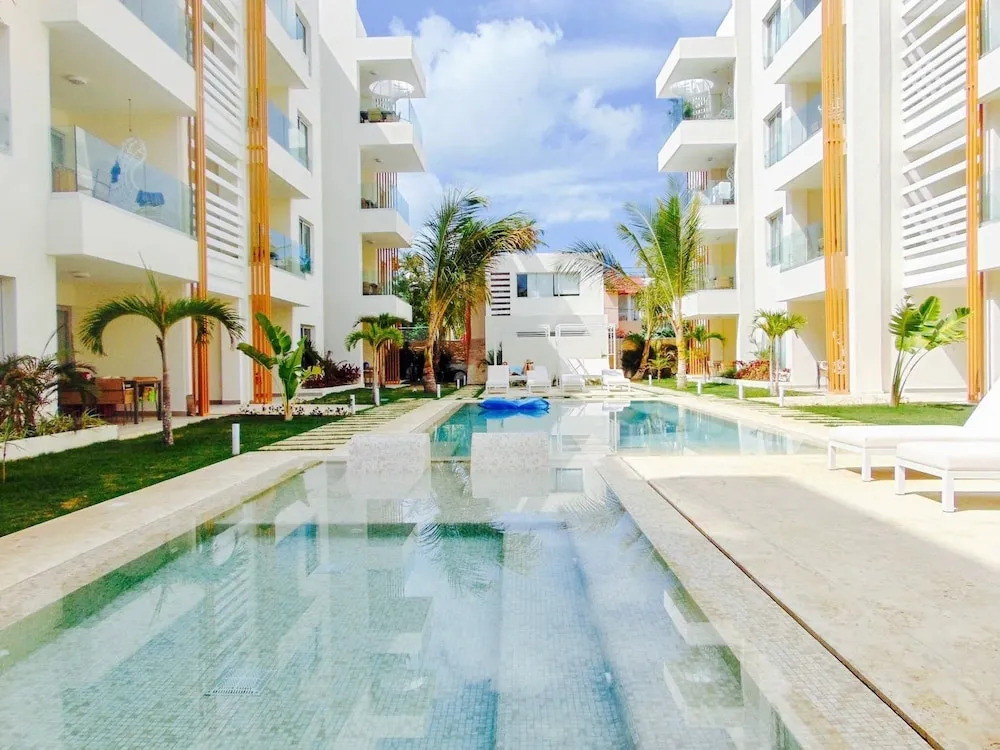 Luxurious Condo Steps From The Beach F1 Los Corales Playa Bavaro