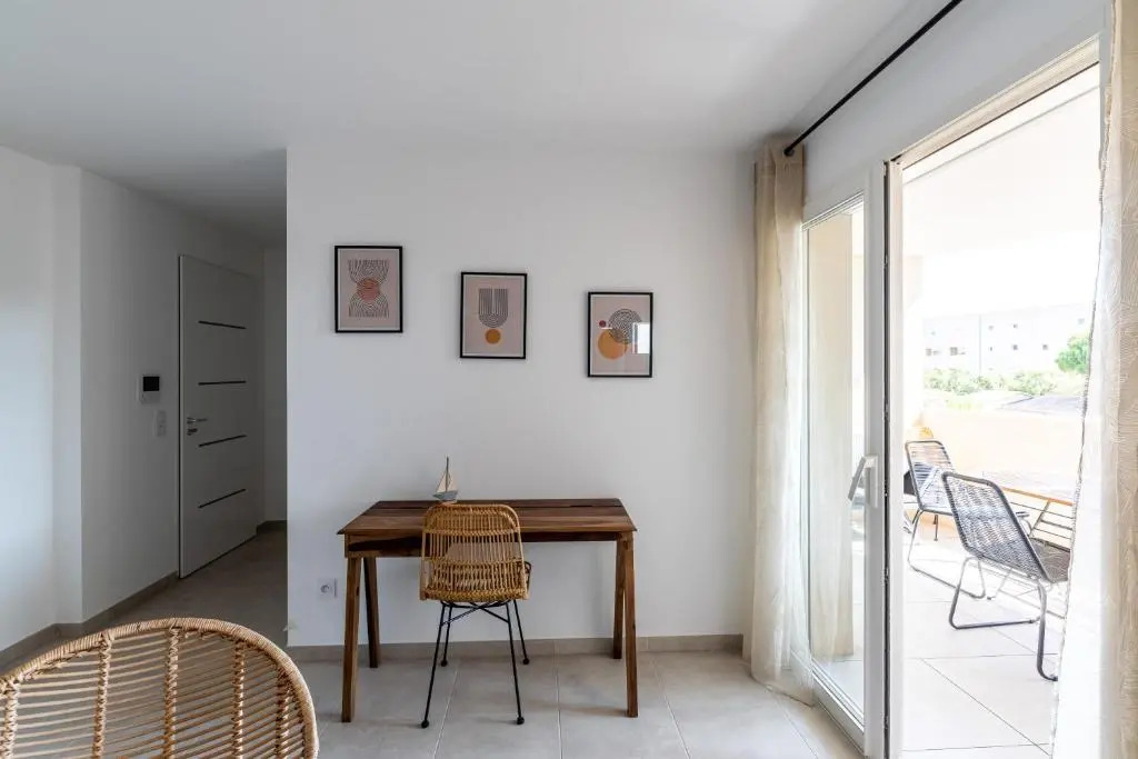 Mari - Appt tout confort 150m de la plage