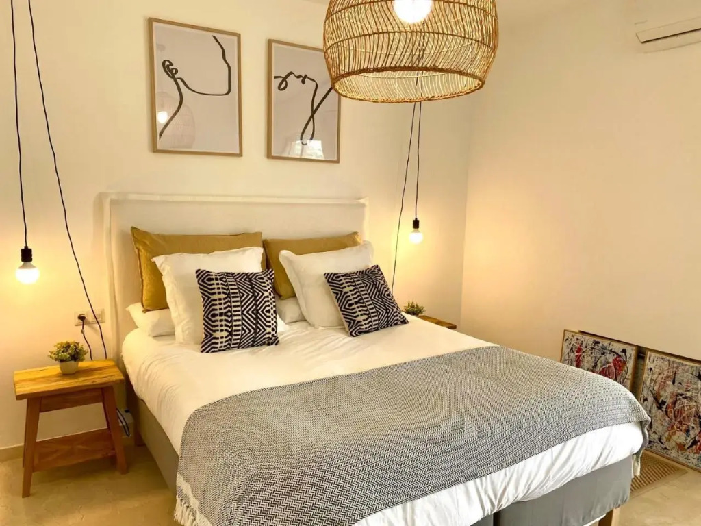 Guadalmina Beach Holidays Suite Apartment,