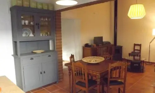 Casa dos Vizinhos - Casas de Taipa
