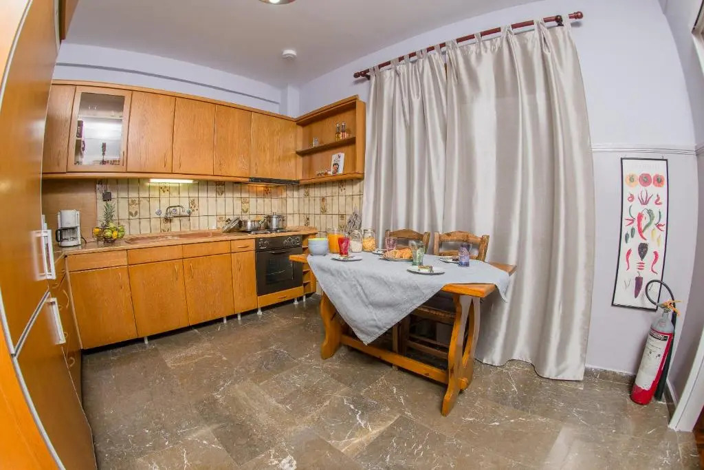 Théa Apartment