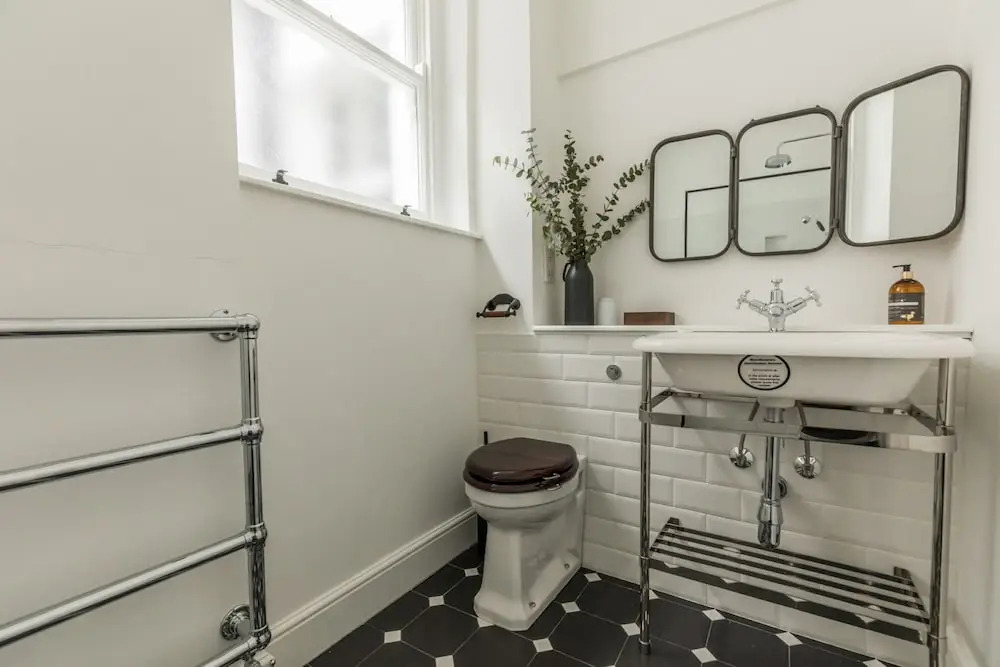 Eson2 - Charming 3 Bedroom Flat in Chelsea