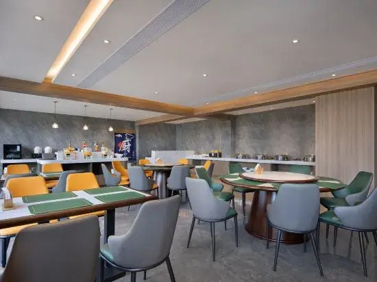 Moke Hotel