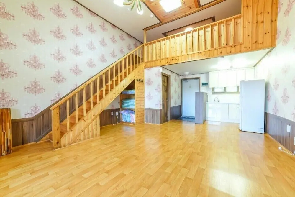Sunshine Garden Pension