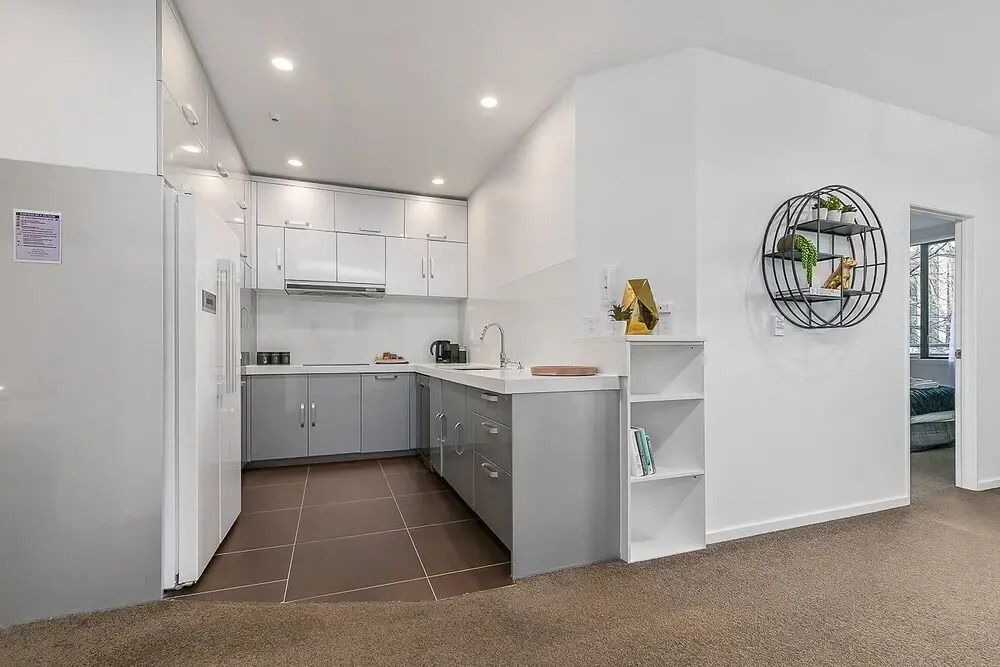 Zodiak Central 2 BR Apt Free Parking Gym