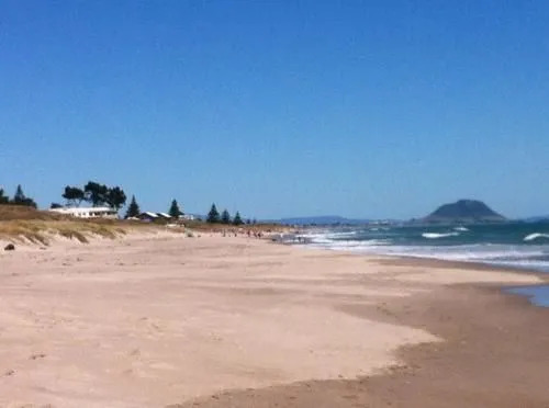 Royal Palms Papamoa Bed & Breakfast